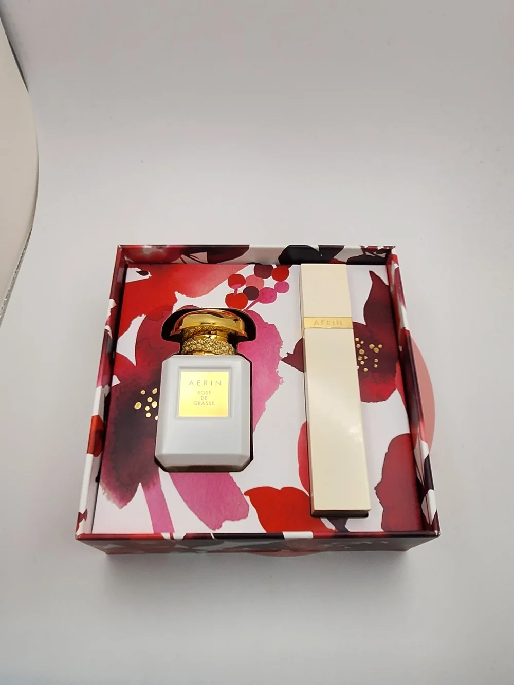 BRAND NEW IN BOX / NEVER USED Indulge in the ultimate luxury with this limited-